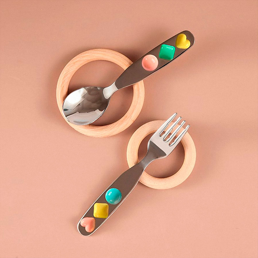 TENEDOR Y CUCHARA PARA NINO CAJA PLASTICA LH-3779