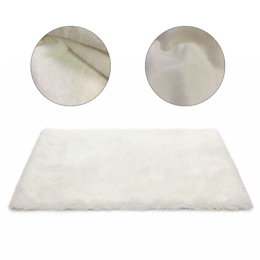 Alfombra blanca de felpa 50x80cm.