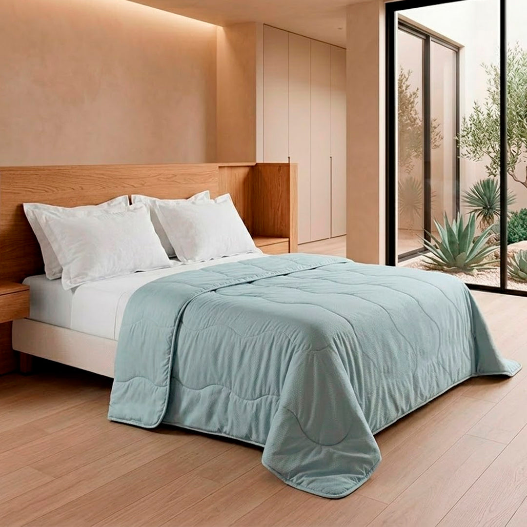 CUBRECAMA TOQUE ACETINADO KING 280X240 AZUL