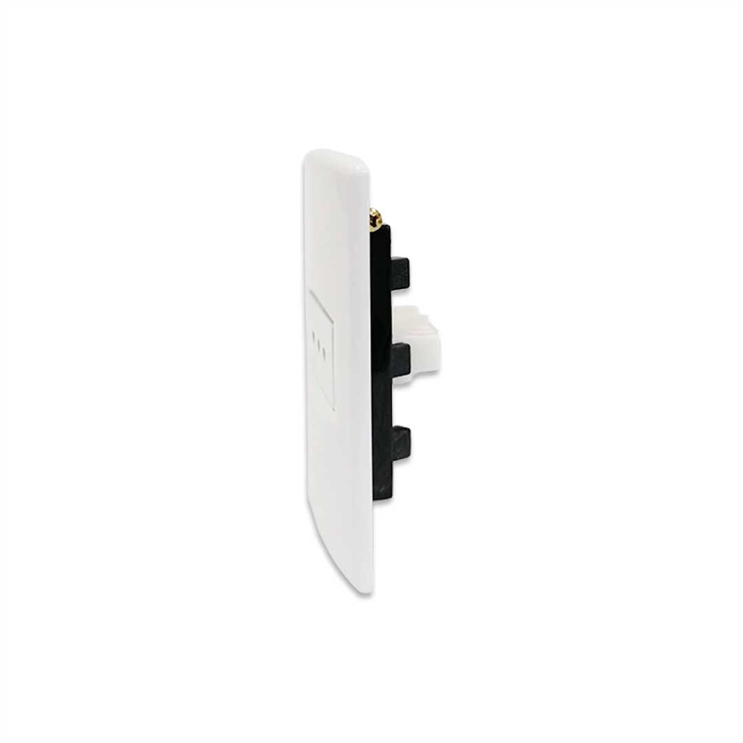 PLAQUETA SICA + TOMA CORR. 3 EN LINEA BCO SK3464