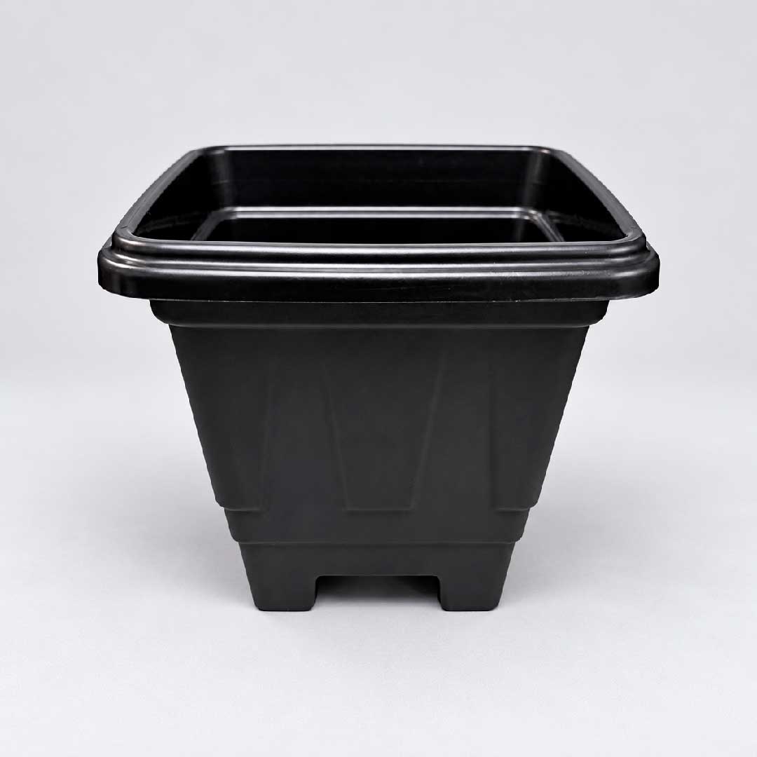 MACETA CUADRADA NEGRA 3,5LT 19*20CM