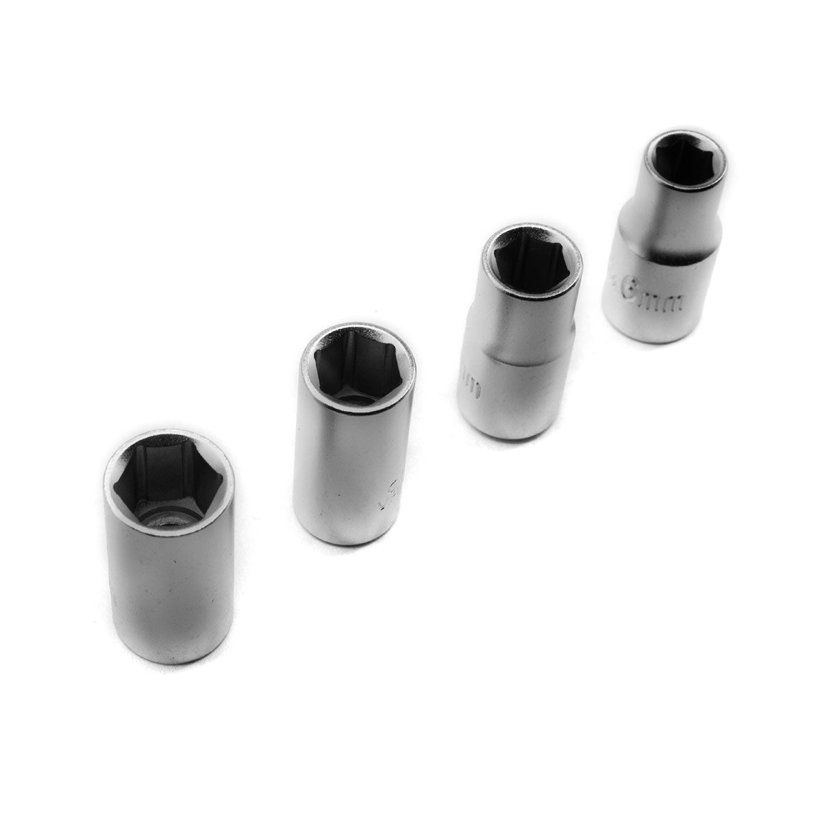 JUEGO DE DADO Y PUNTA 1/2”-1/4” 94PZ UYUS TUP094