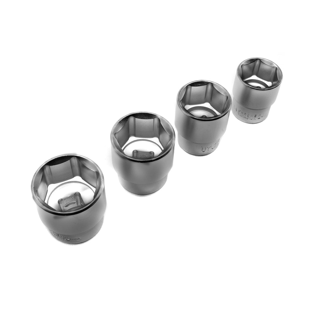 JUEGO DE DADO Y PUNTA 1/2”-1/4” 94PZ UYUS TUP094