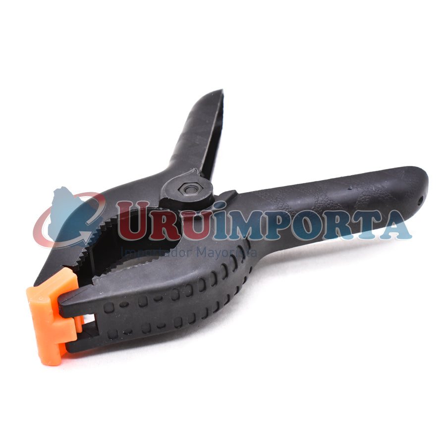 PINZA PLASTICA 6″ TIPO MORSA LH-316