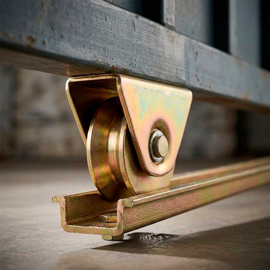 RUEDA PARA PORTON 60X17MM CON BASE LH-2489