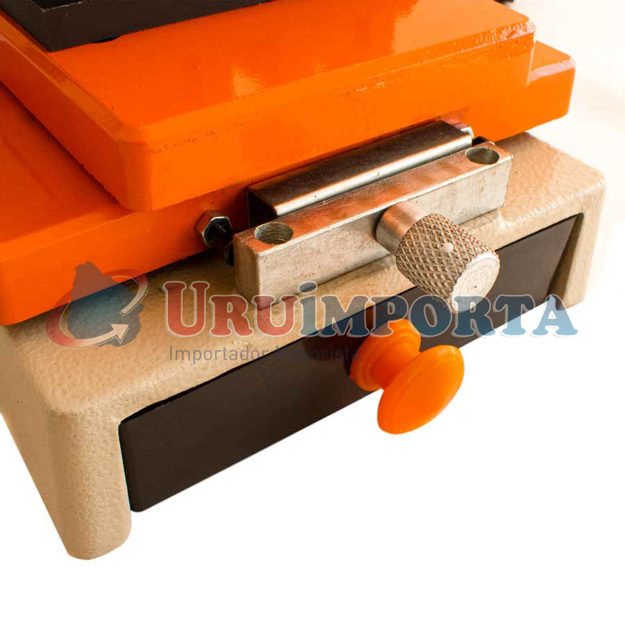 MAQUINA DUPLICADORA DE LLAVE MULTIPUNTO RH368A