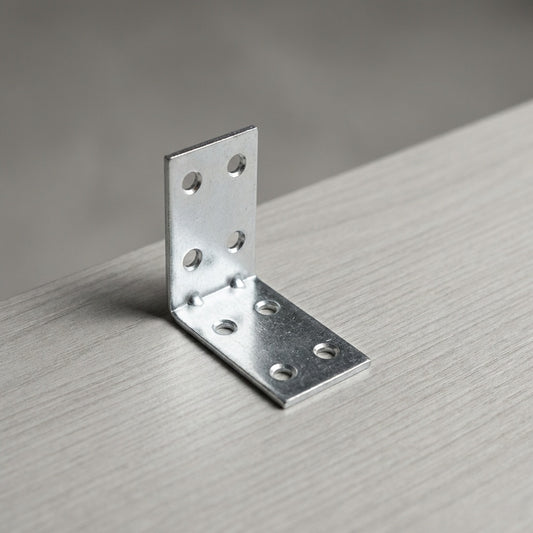 ESCUADRA METALICA PERFORADA 5CMX5CM LH-2051