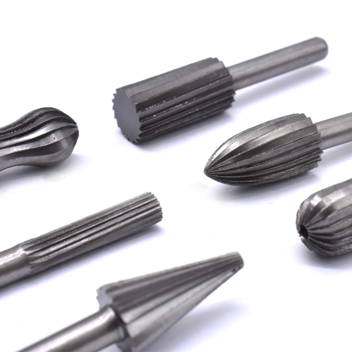 FRESA 6PZ 6MM EN CAJITA PLASTICA LH-2360