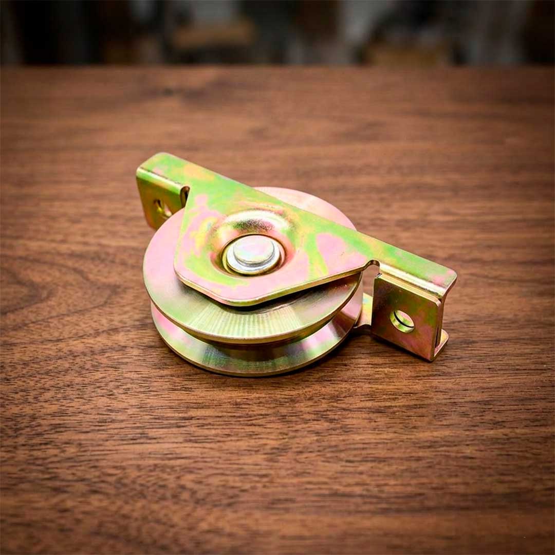 RUEDA PARA PORTON  80X20MM CON SOPORTE LH-2486