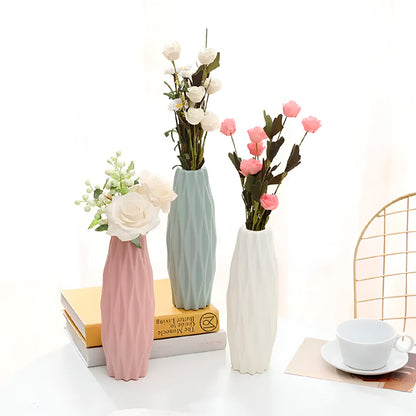 FLORERO 22CM PLASTICO COLORES SURTIDOS GM-E036