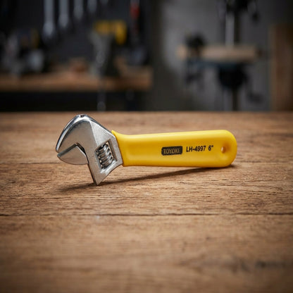 LLAVE AJUSTABLE 6″ MANGO AMARILLO TOYOKI LH-4997