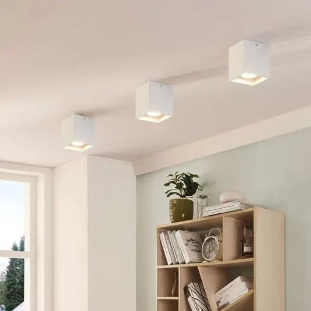 Aplique spot led DIMERIZABLE 10w CUBO de techo 3000K