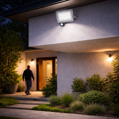 Foco Led 50w con sensor de movimiento