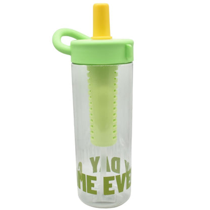 Botella plástica con asa e infusor 650ml. Verde