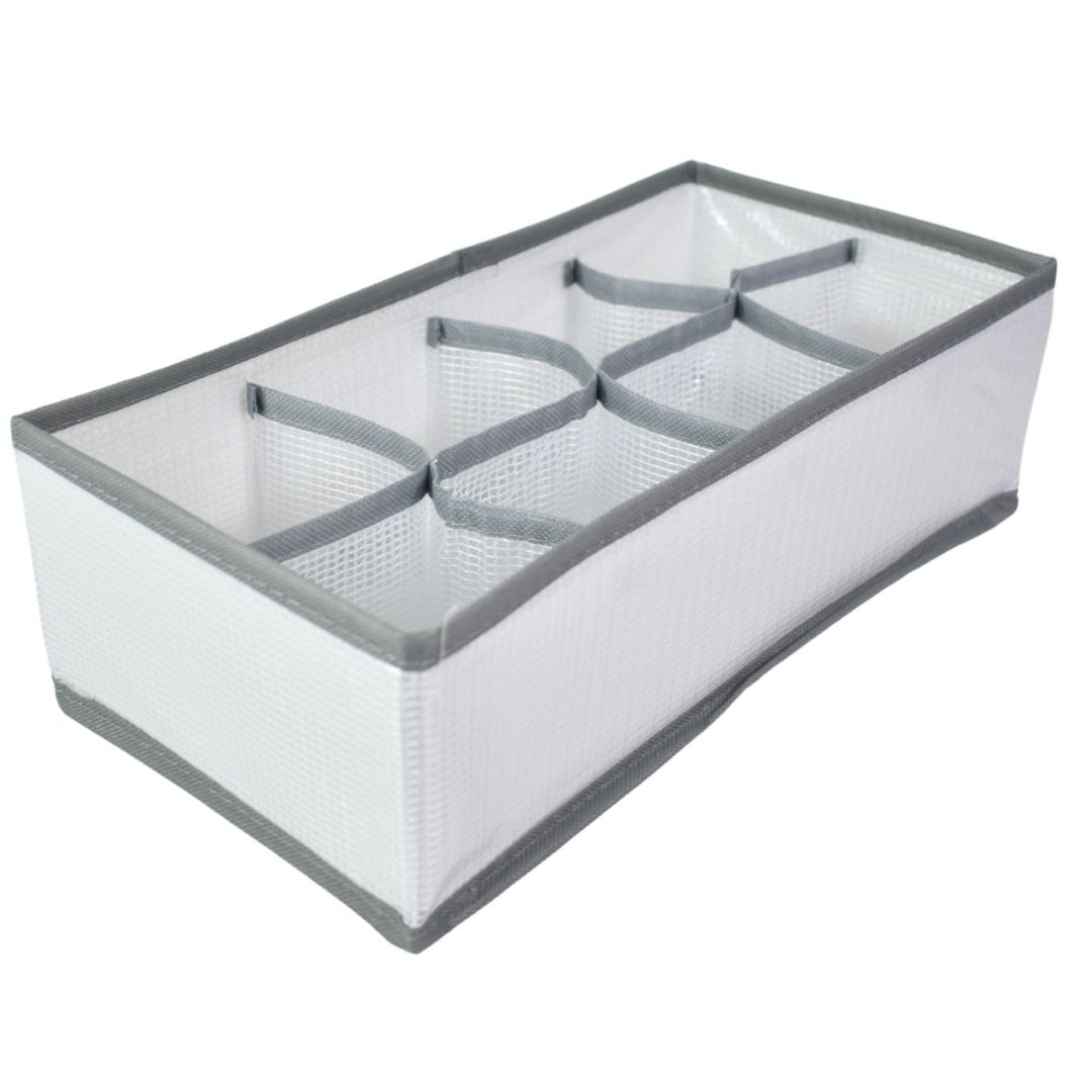Organizador con separaciones para ropa interior 33x16x9.5cm.