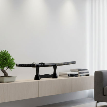 Katana decorativa con soporte 100cm.