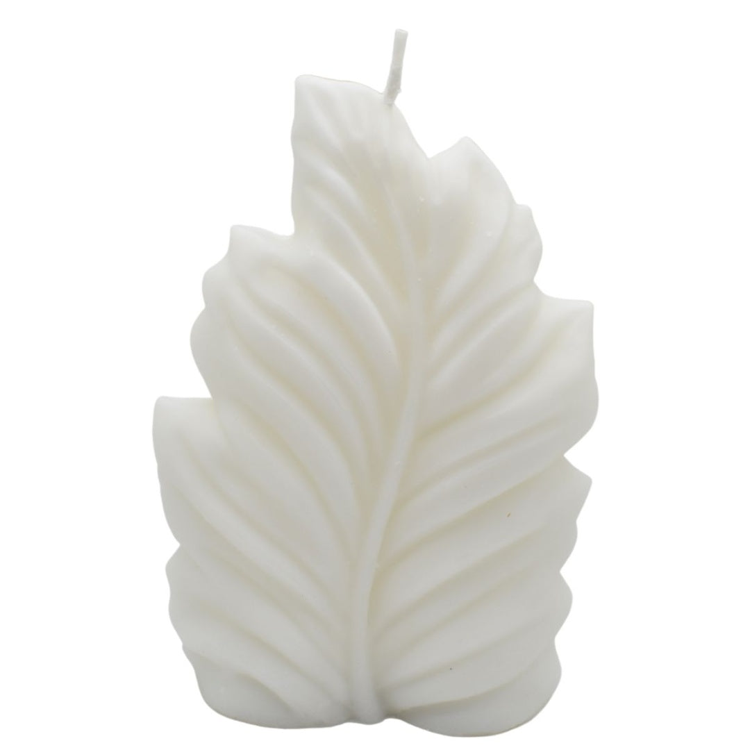 Vela blanca con forma 15x8.5cm.
