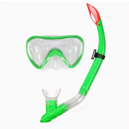 Máscara y snorkel para natación. Verde