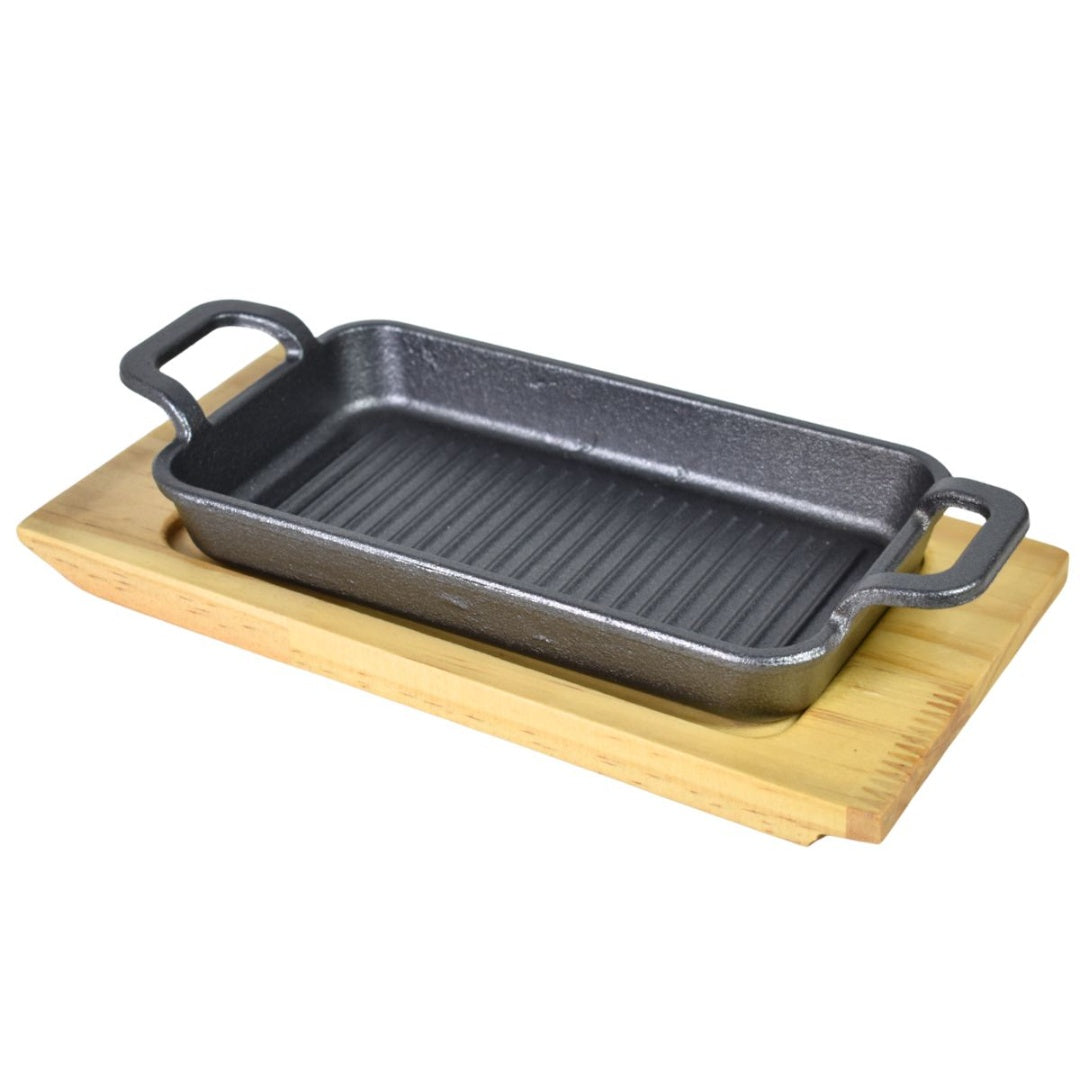 Plancha de hierro fundido con base de madera
