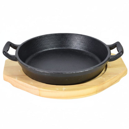 Plancha de hierro fundido con base de madera 18cm.