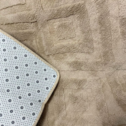 Alfombra de área con relieves 160x230cm. Beige