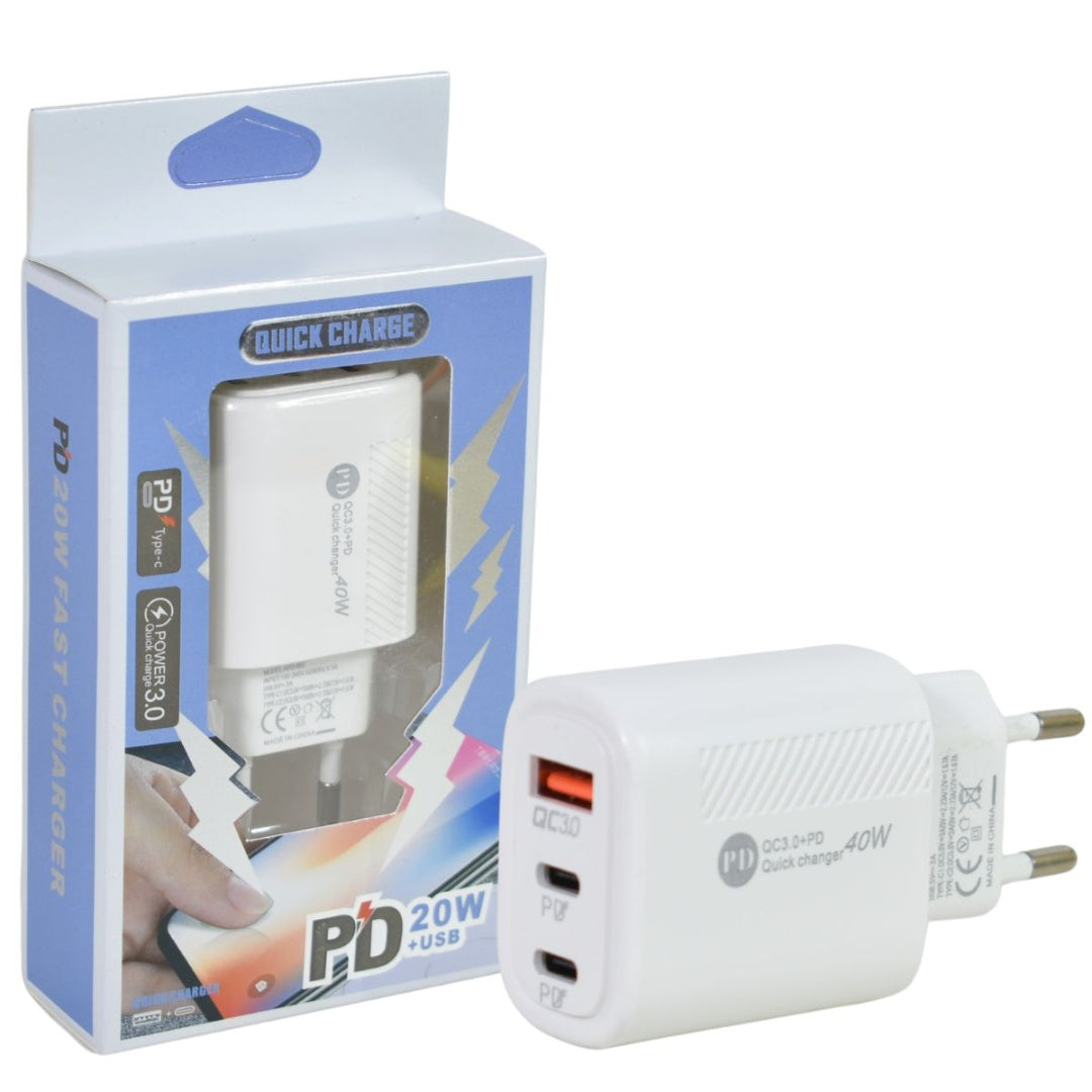 Adaptador cargador múltiple de carga rápida. Blanco