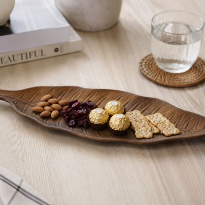 Bandeja decorativa con forma de hoja 37x14cm