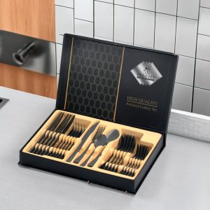 JUEGO DE CUBIERTOS NEGROS 24PZ EN CAJA  LH-3778