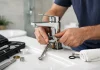 Cómo instalar grifería de baño sin errores